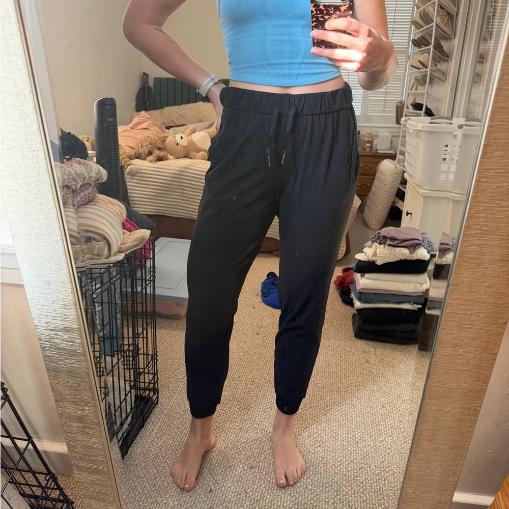 Lululemon On the Fly Joggers